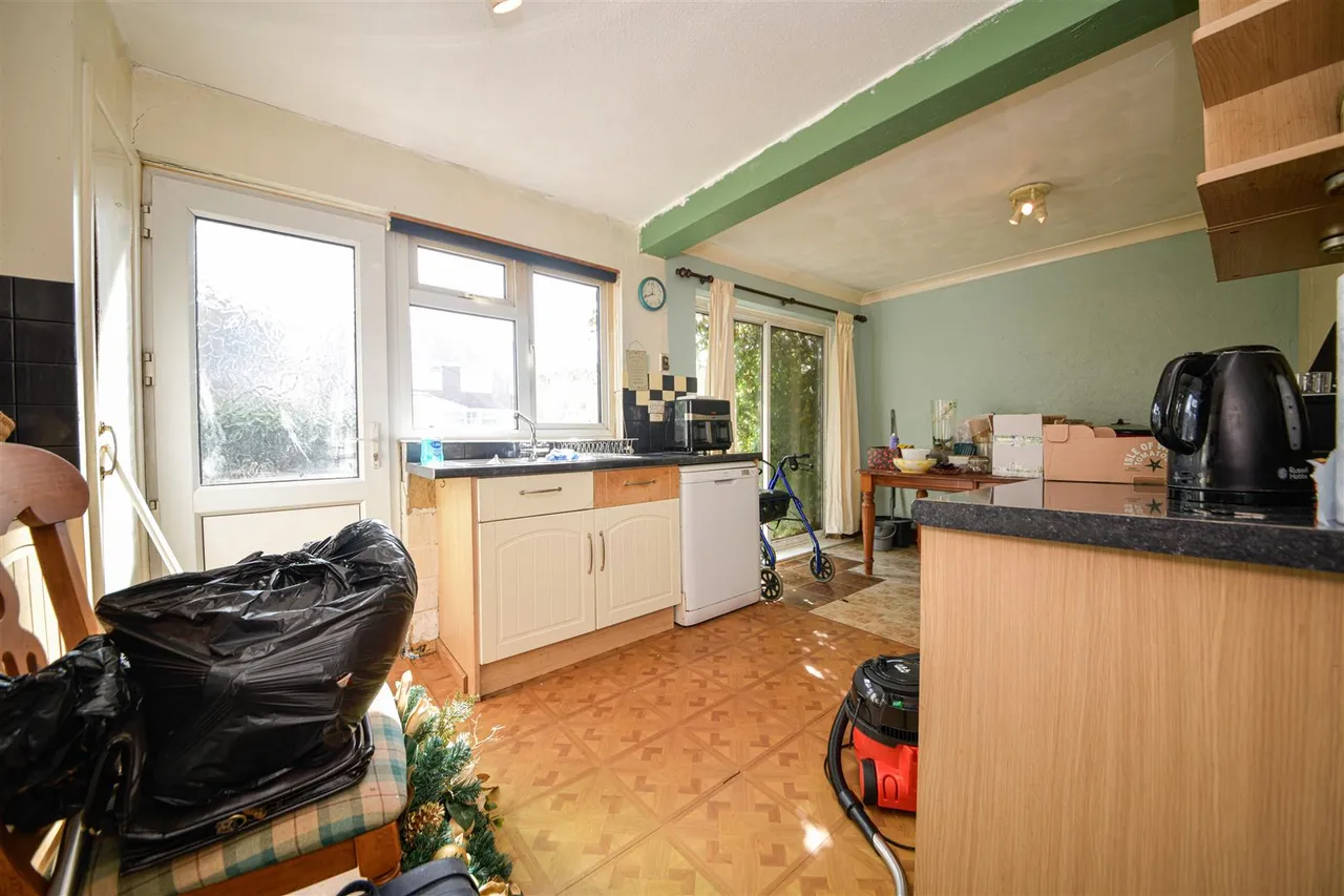 Eastleigh Road, Fair Oak, Eastleigh, SO50 7JW, photo 4