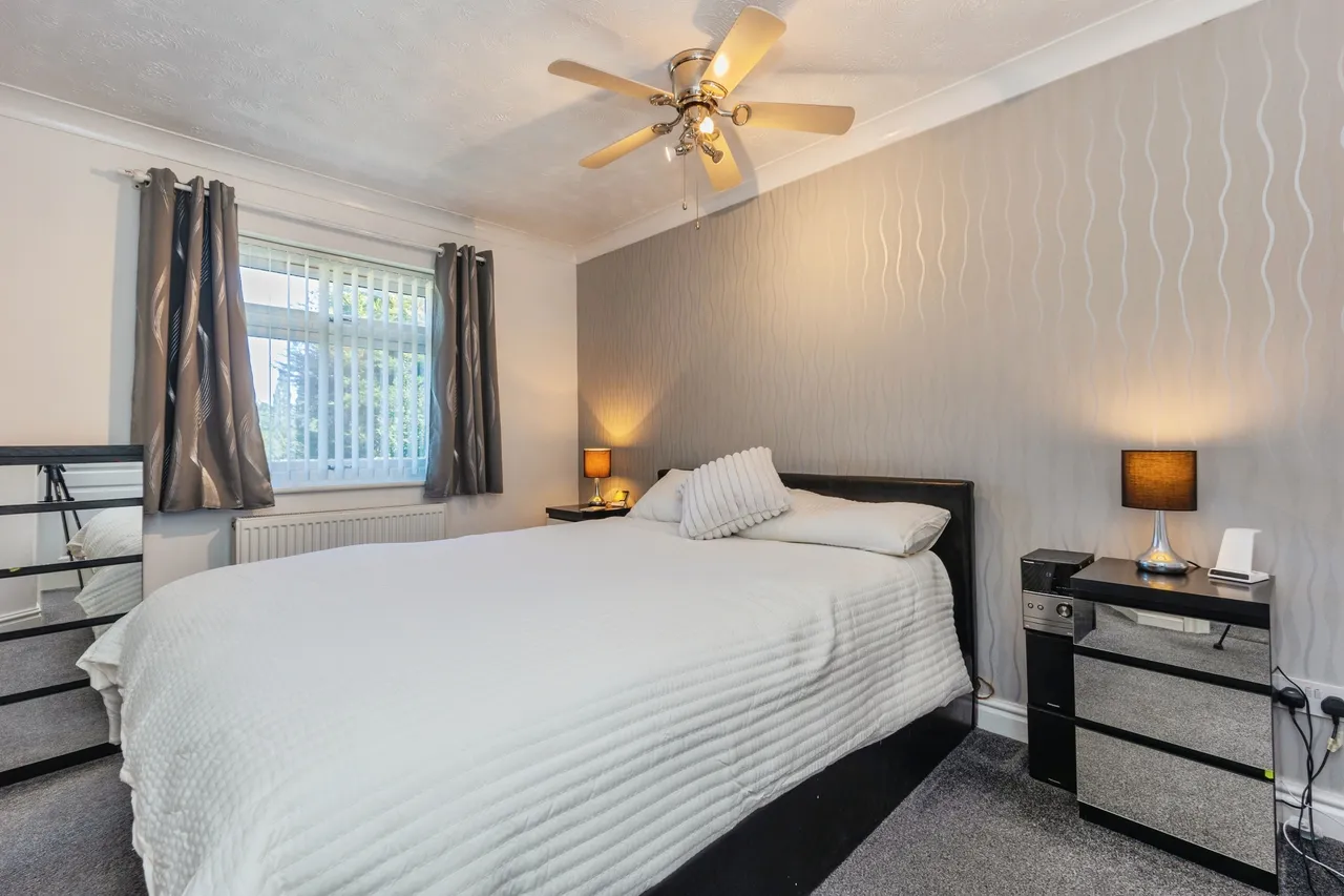 Pintail Avenue, Stockport, SK3, photo 13
