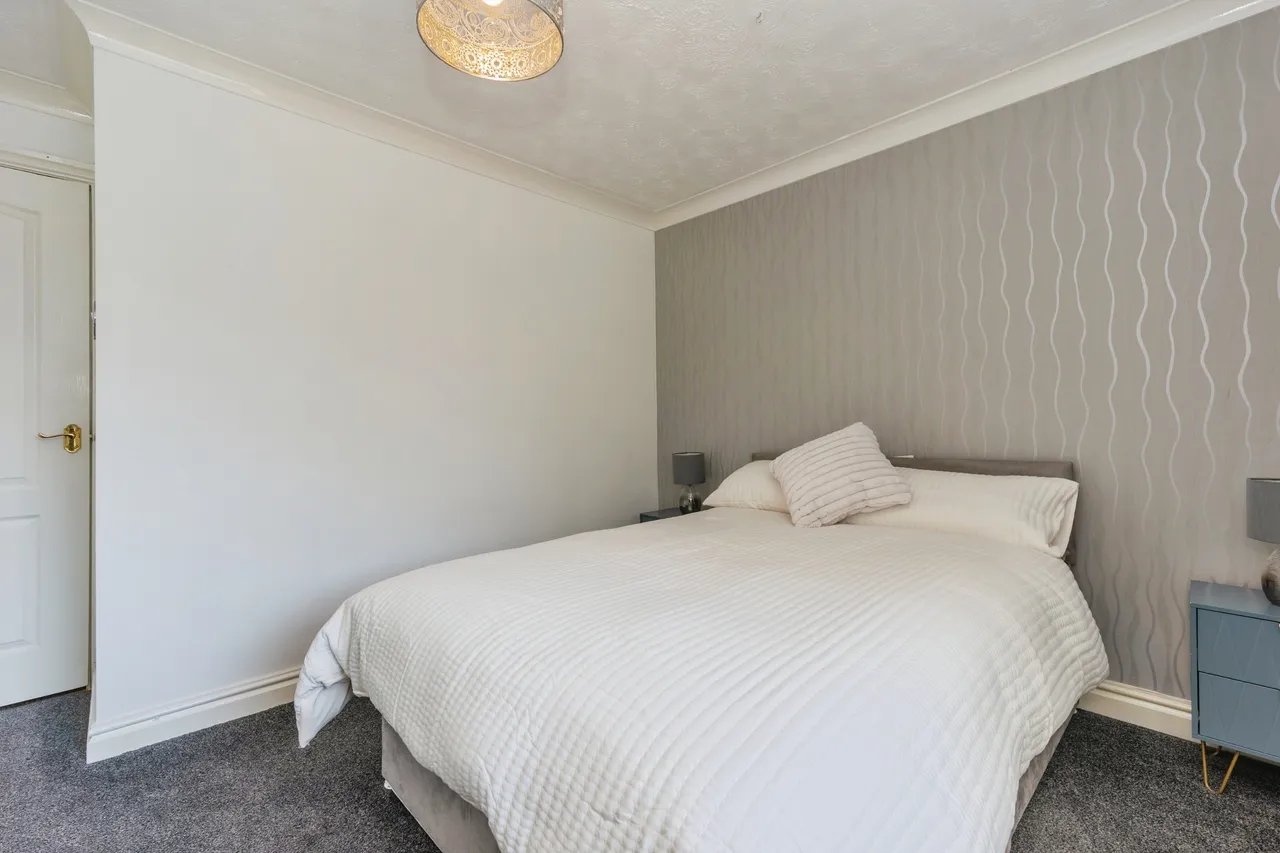 Pintail Avenue, Stockport, SK3, photo 18