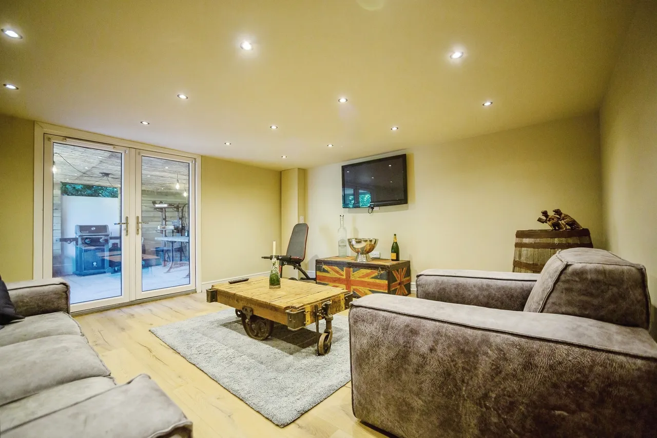 Hempstead Road, Gillingham, ME7, photo 30