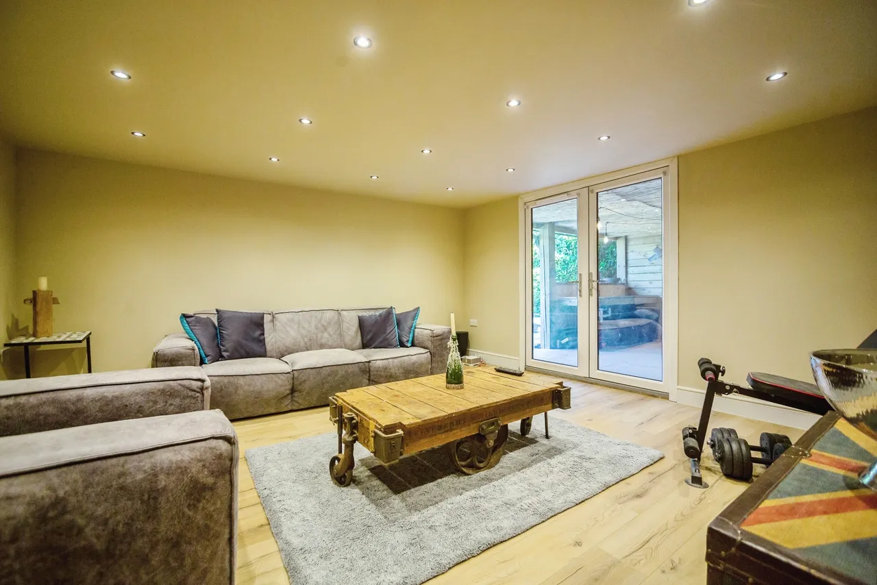 Hempstead Road, Gillingham, ME7, photo 29