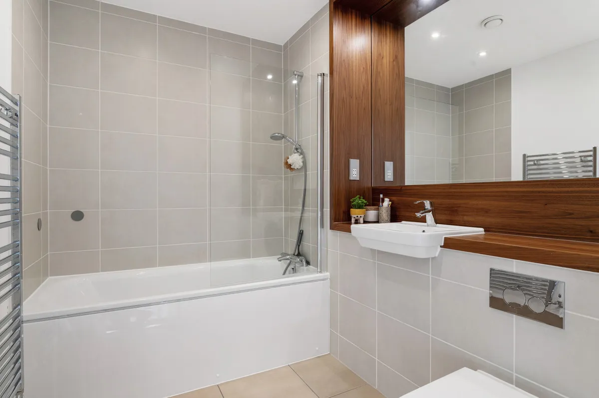 Reynard Way, Brentford, TW8, photo 12