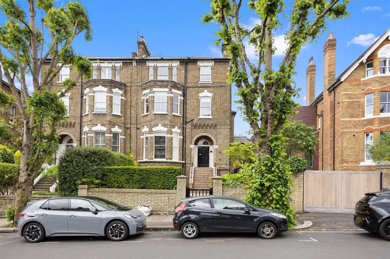 Thurlow Road, London, NW3, photo 12
