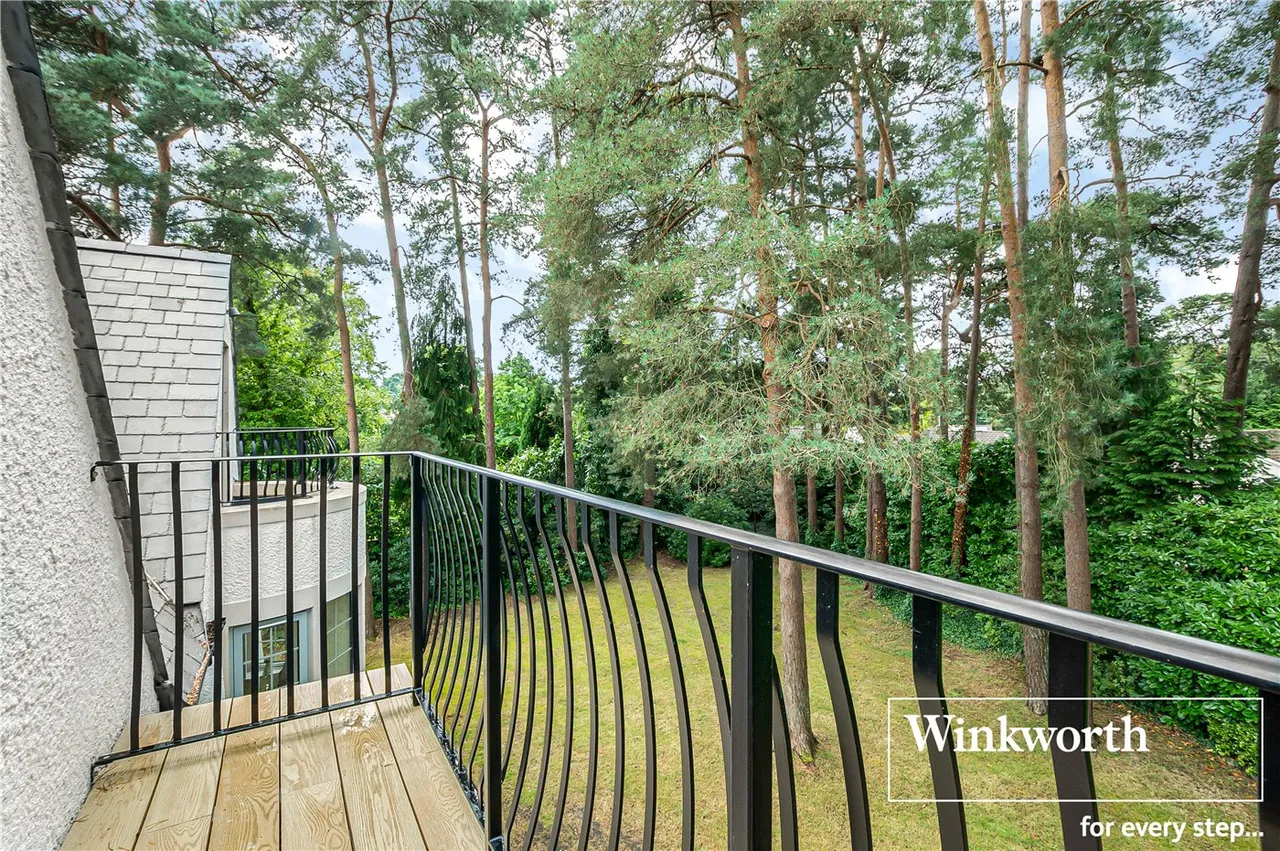 Golf Links Road, Ferndown, Dorset, BH22, photo 3