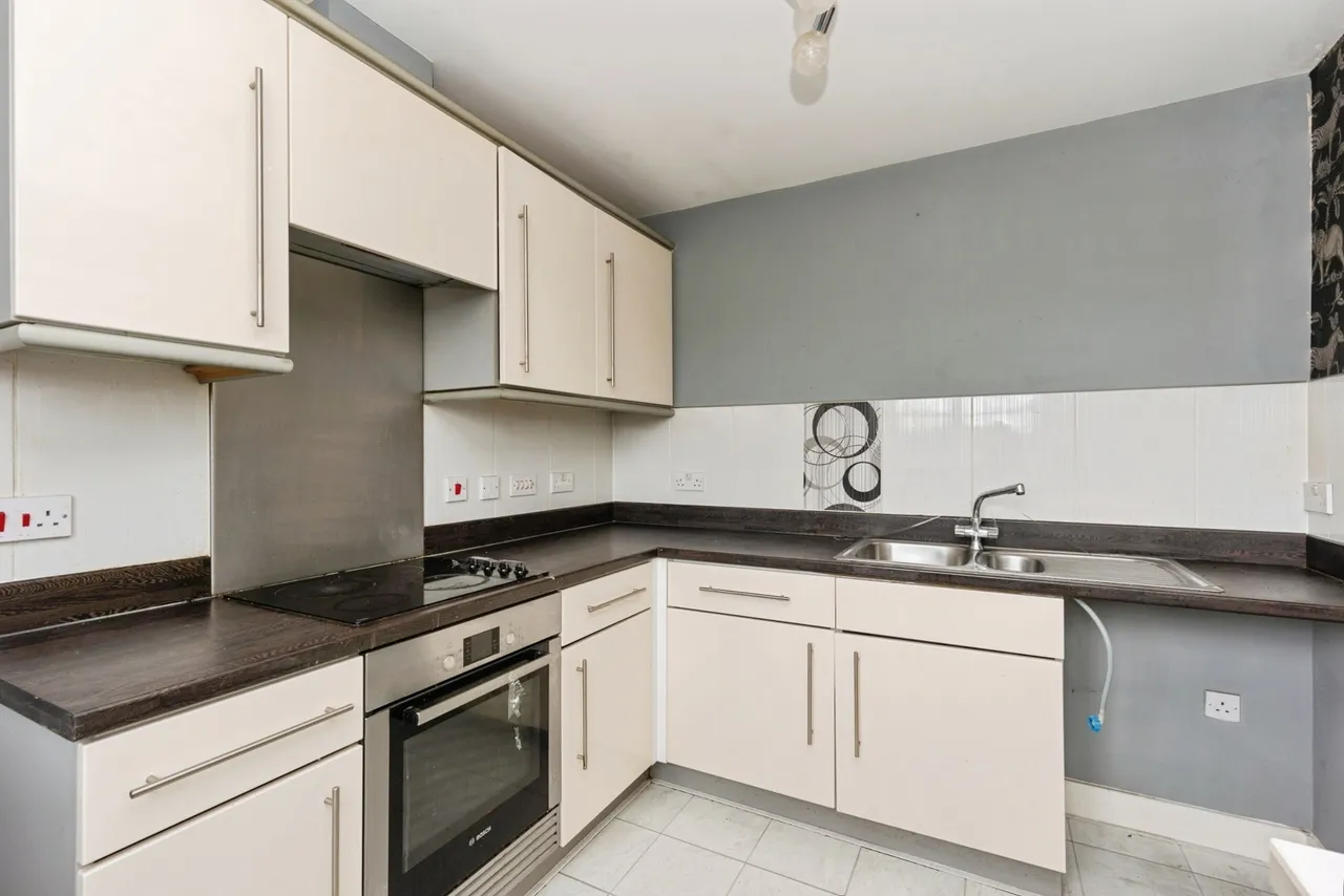 Lawnhurst Avenue, Wythenshawe, Manchester, Greater Manchester, M23, photo 6