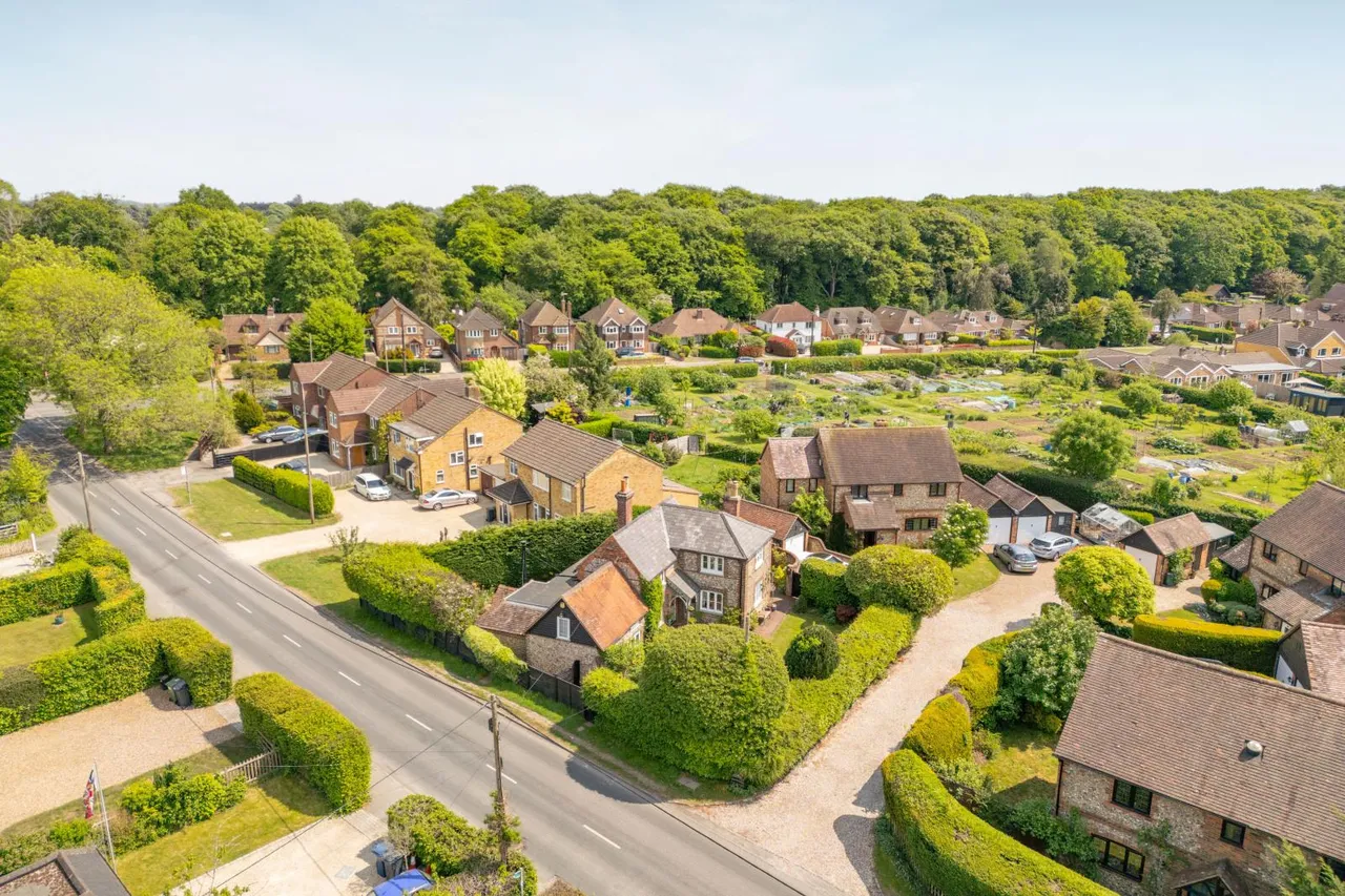 Heath End Road, Great Kingshill, HP15, photo 18