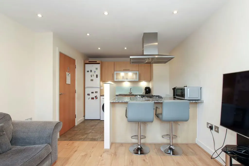 Massey House, Brook Street, Tring, Hertfordshire, HP23 5AX, photo 2