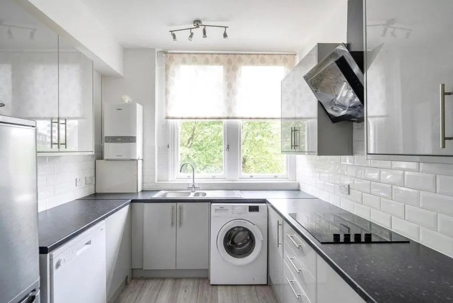 Priory Road, London, NW6, photo 2
