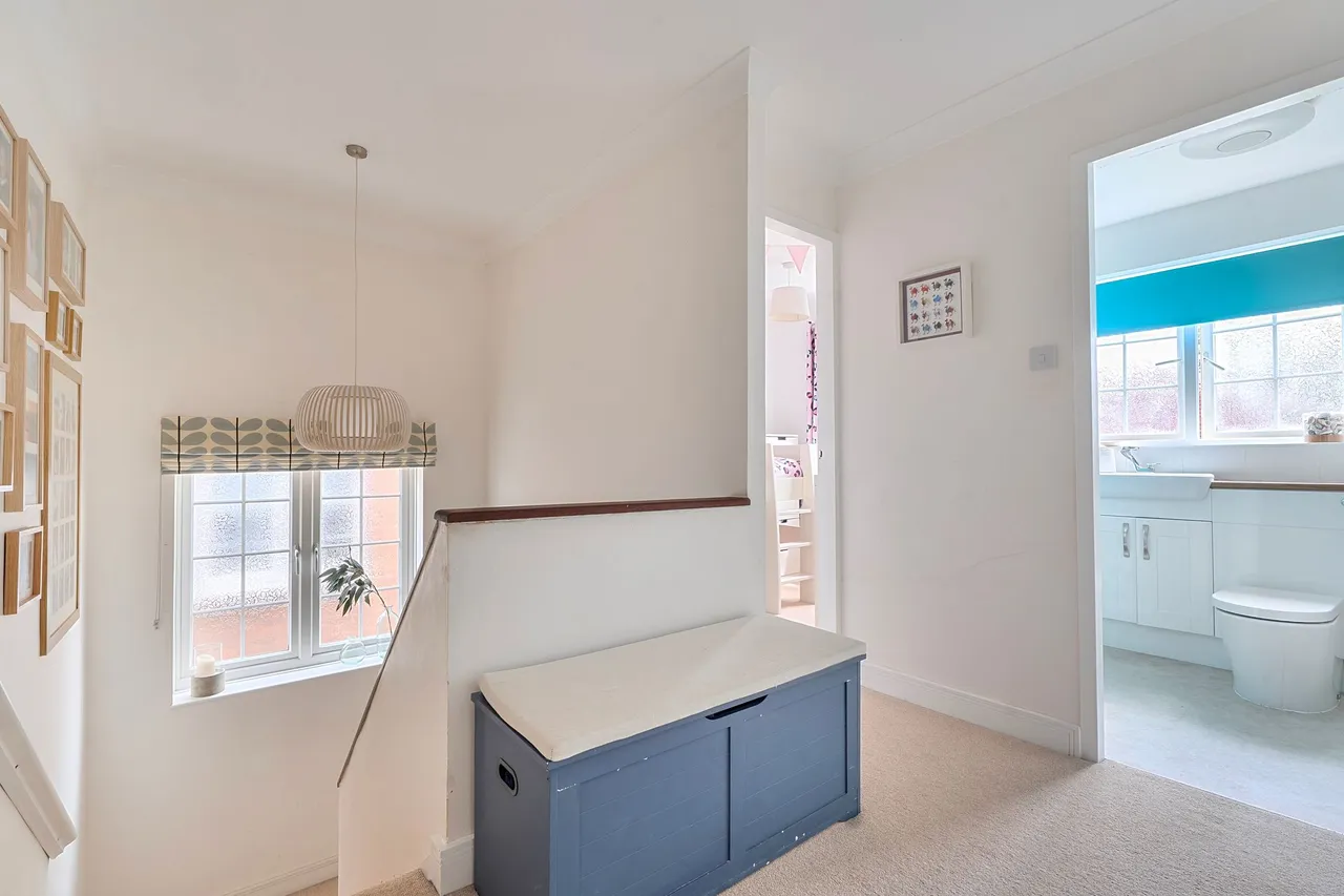 Pretoria Avenue, Midhurst, GU29, photo 10