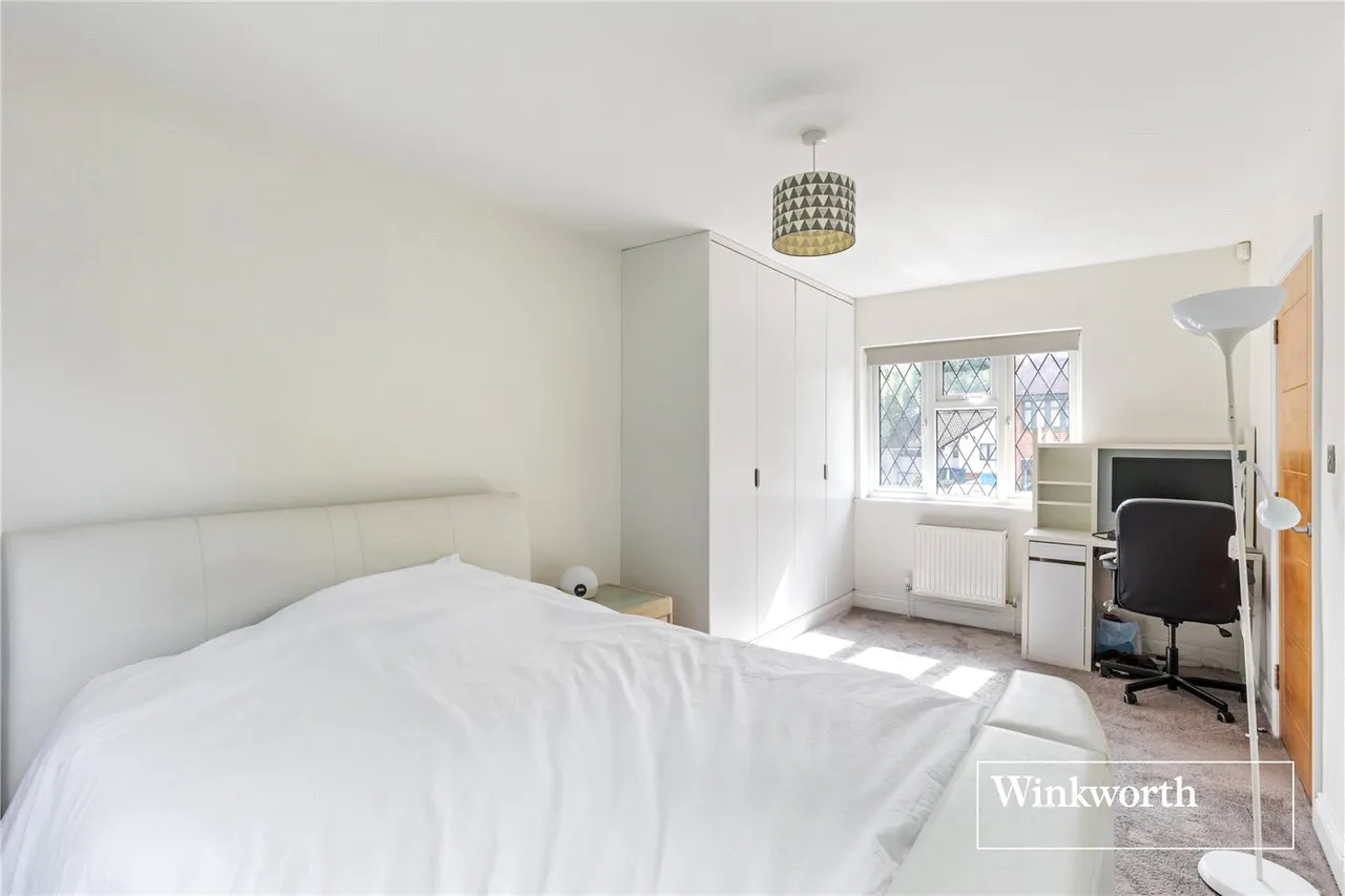 5 bed house for sale — Kingswood Park, Finchley, London, N3