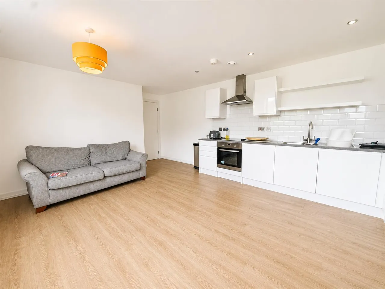 Ashton Lane, Sale, M33, photo 2