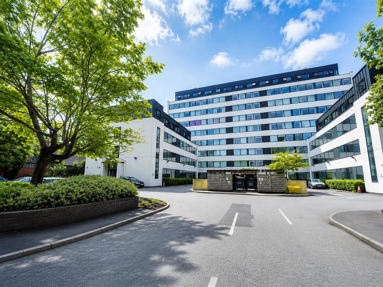 2 bed flat for sale, Ashton Lane, Sale, M33