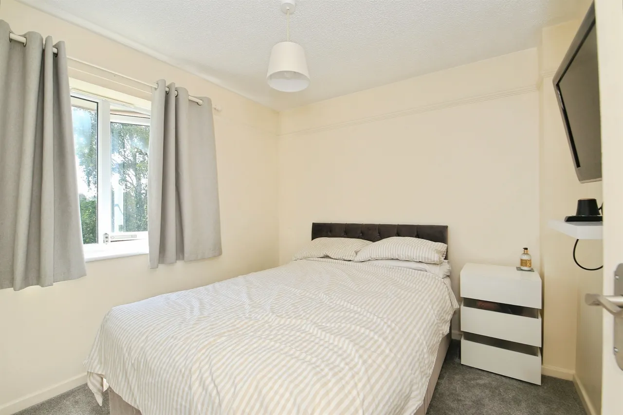 Flamborough Close, Woodston, Peterborough, photo 8