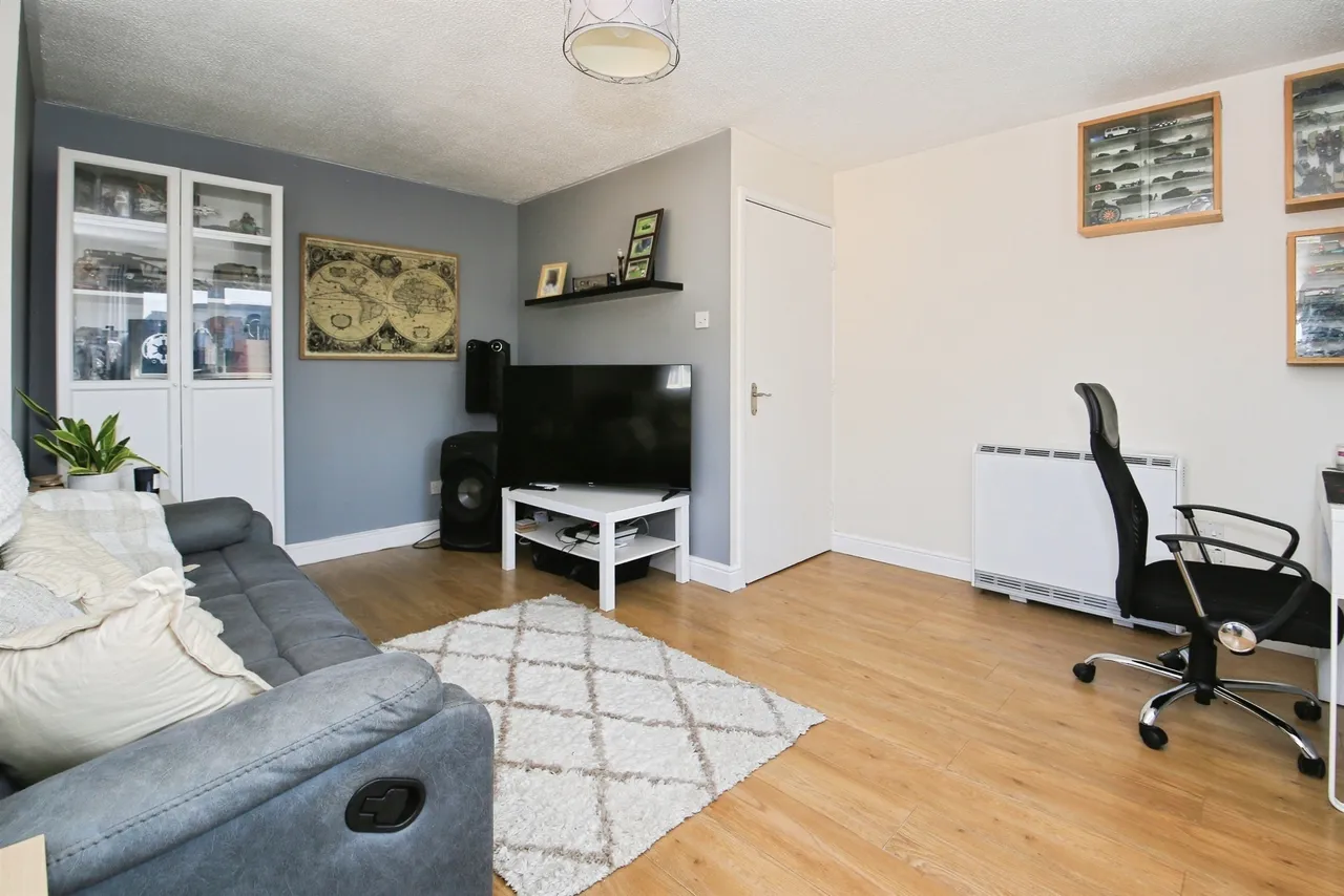 Flamborough Close, Woodston, Peterborough, photo 4