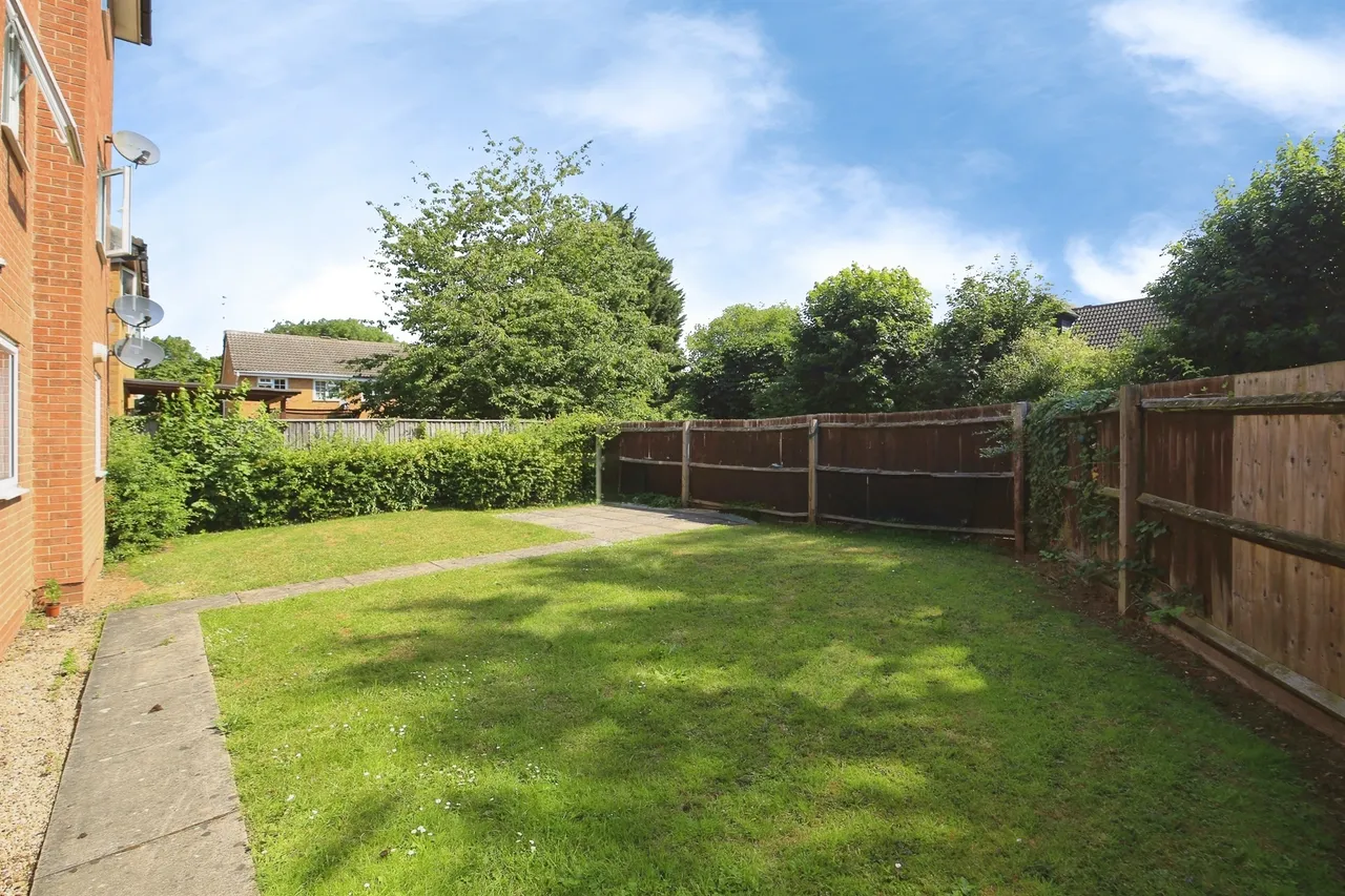 Flamborough Close, Woodston, Peterborough, photo 3