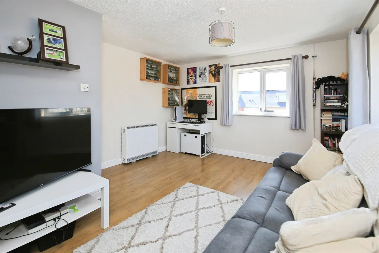 Flamborough Close, Woodston, Peterborough, photo 6