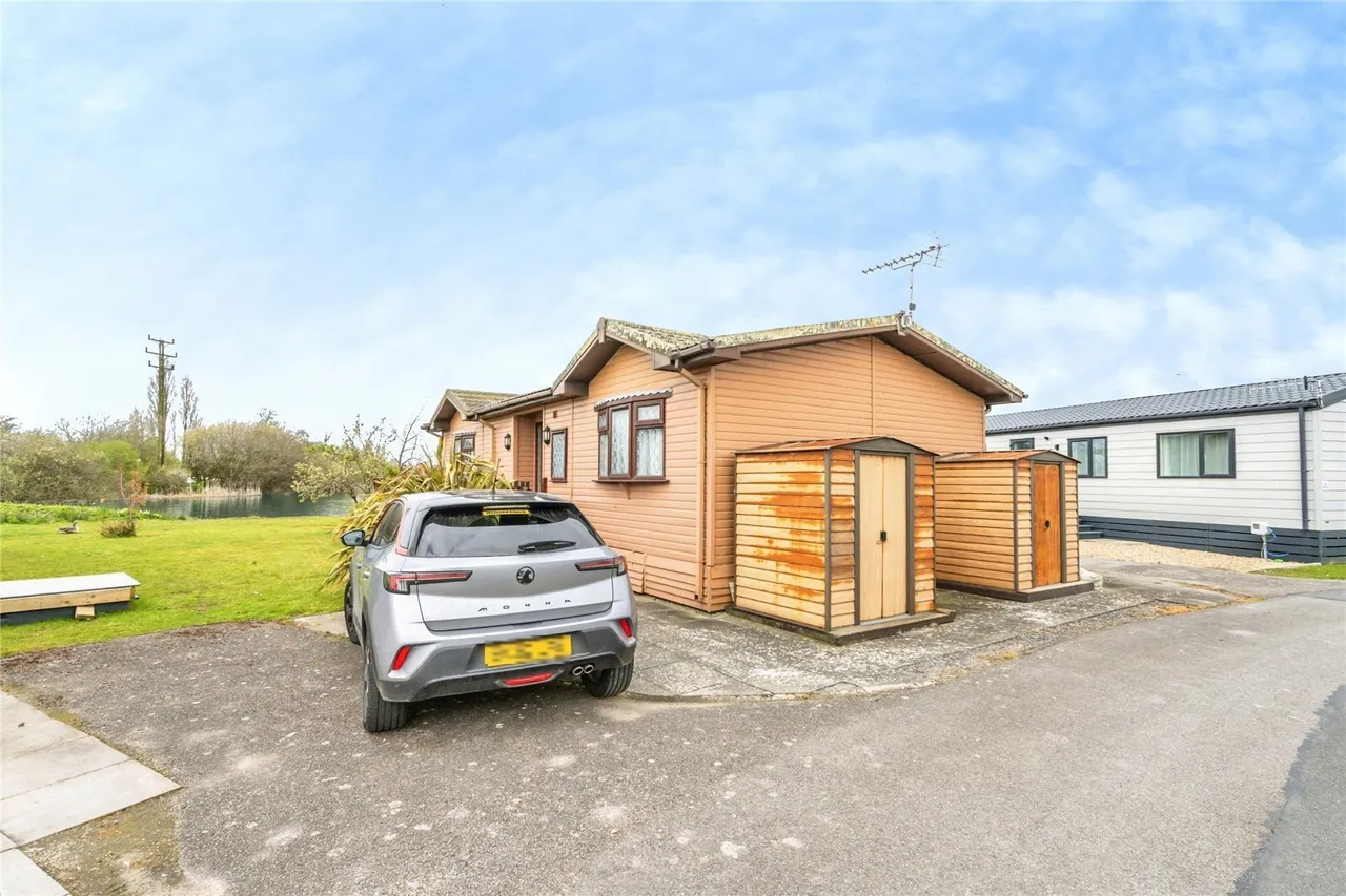 Vinnetrow Road, Runcton, PO20, photo 20