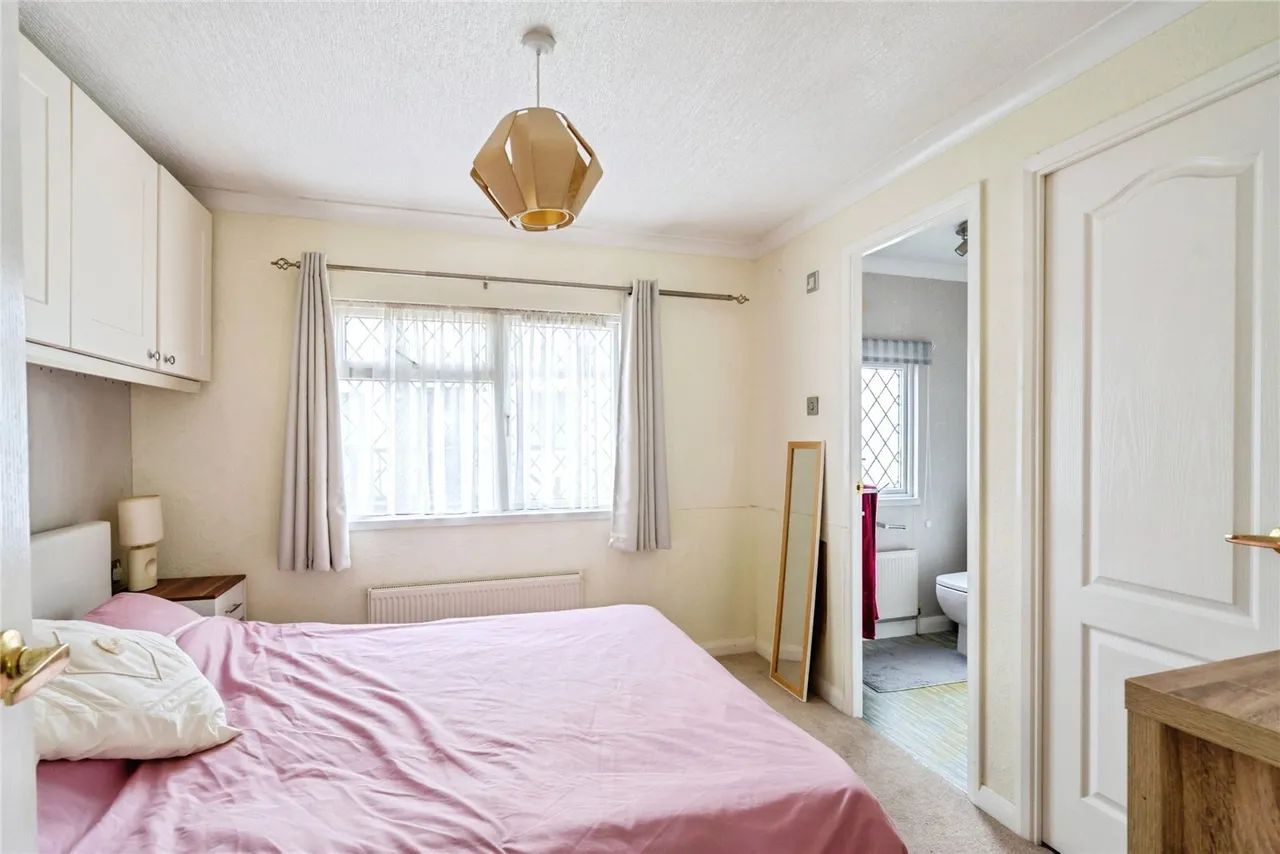 Vinnetrow Road, Runcton, PO20, photo 8