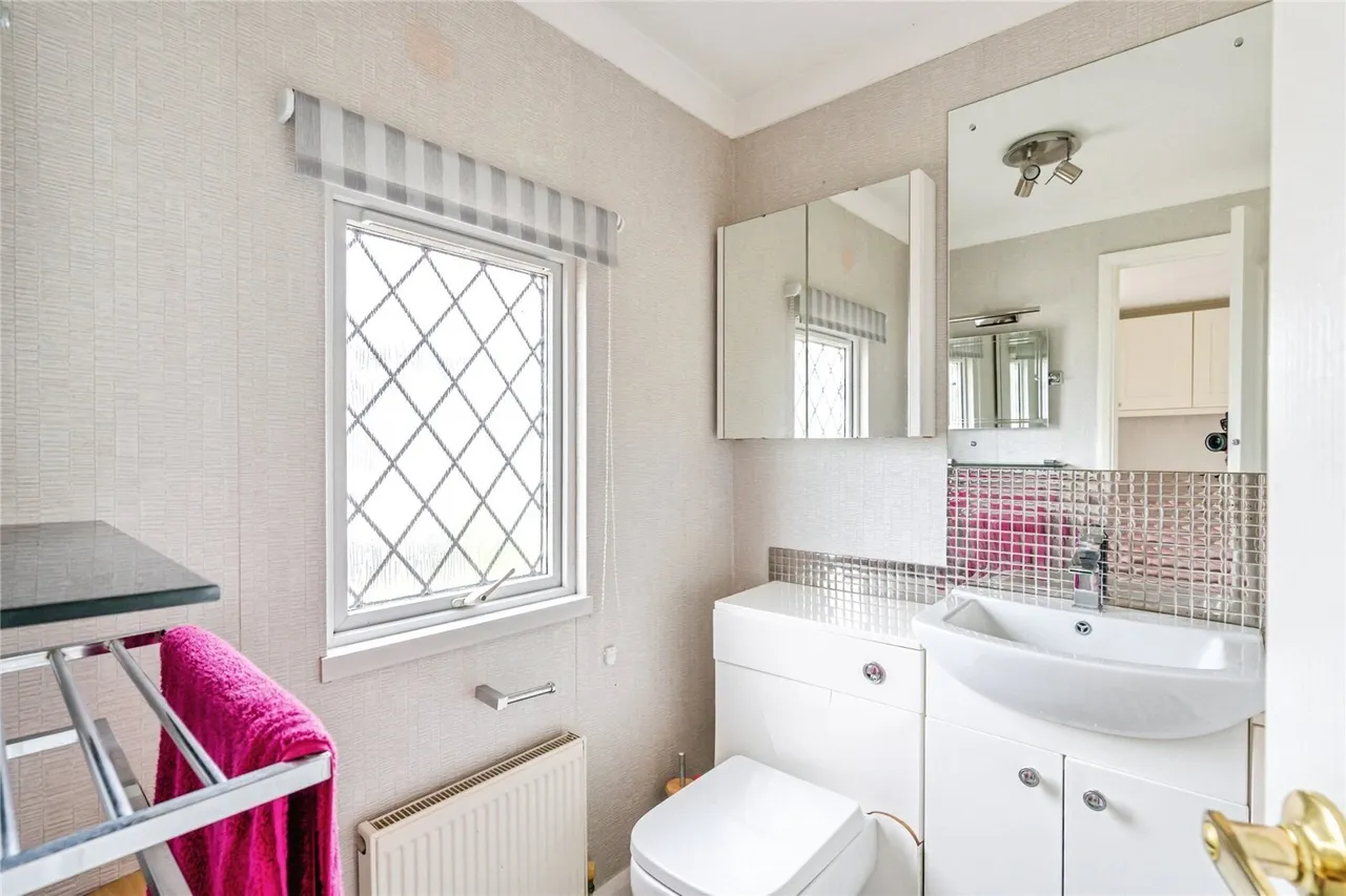 Vinnetrow Road, Runcton, PO20, photo 11