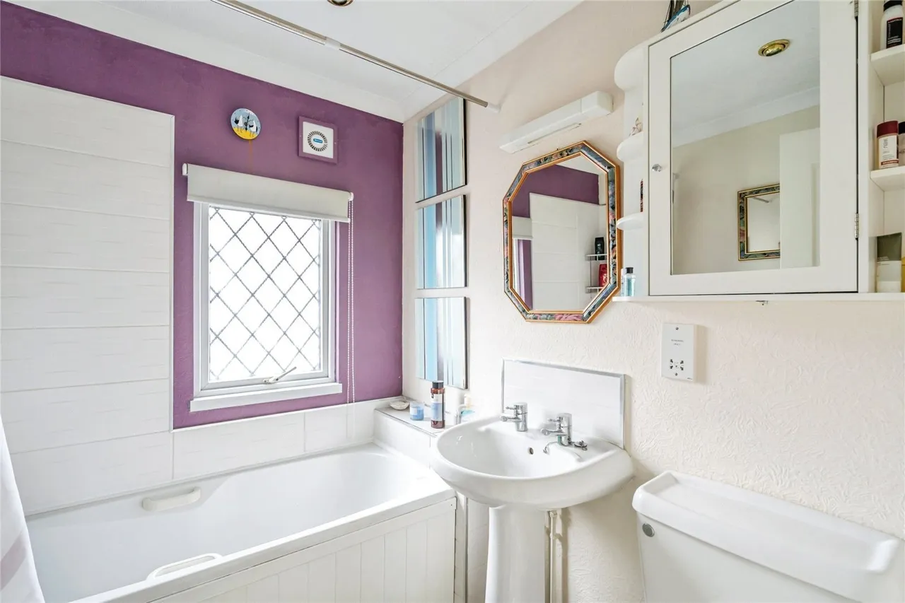 Vinnetrow Road, Runcton, PO20, photo 7