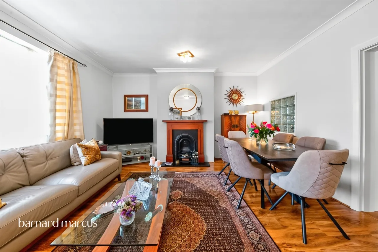 Holders Hill Road, London, NW4, photo 18