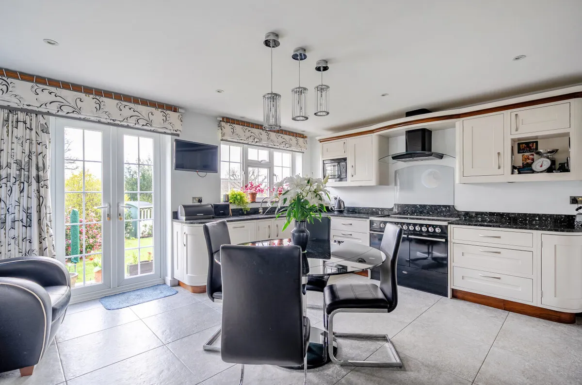 West Chiltington, RH20 2PW, photo 4