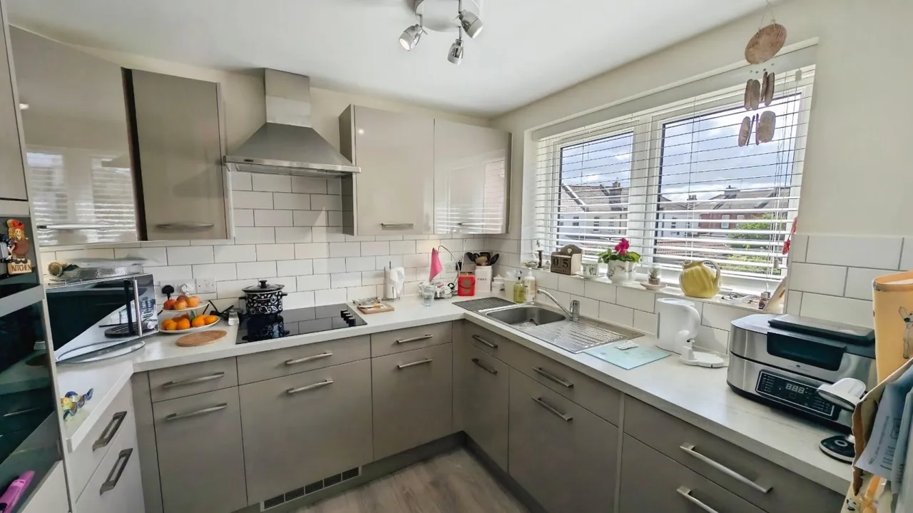 Maywood Crescent, Fishponds, BS16, photo 2