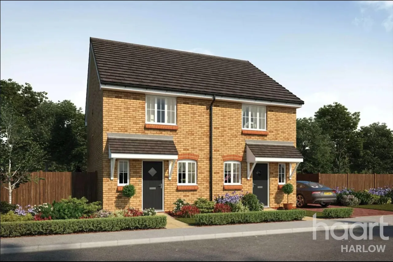 2 bed house for sale, Beaumont Park, Great Dunmow, CM6