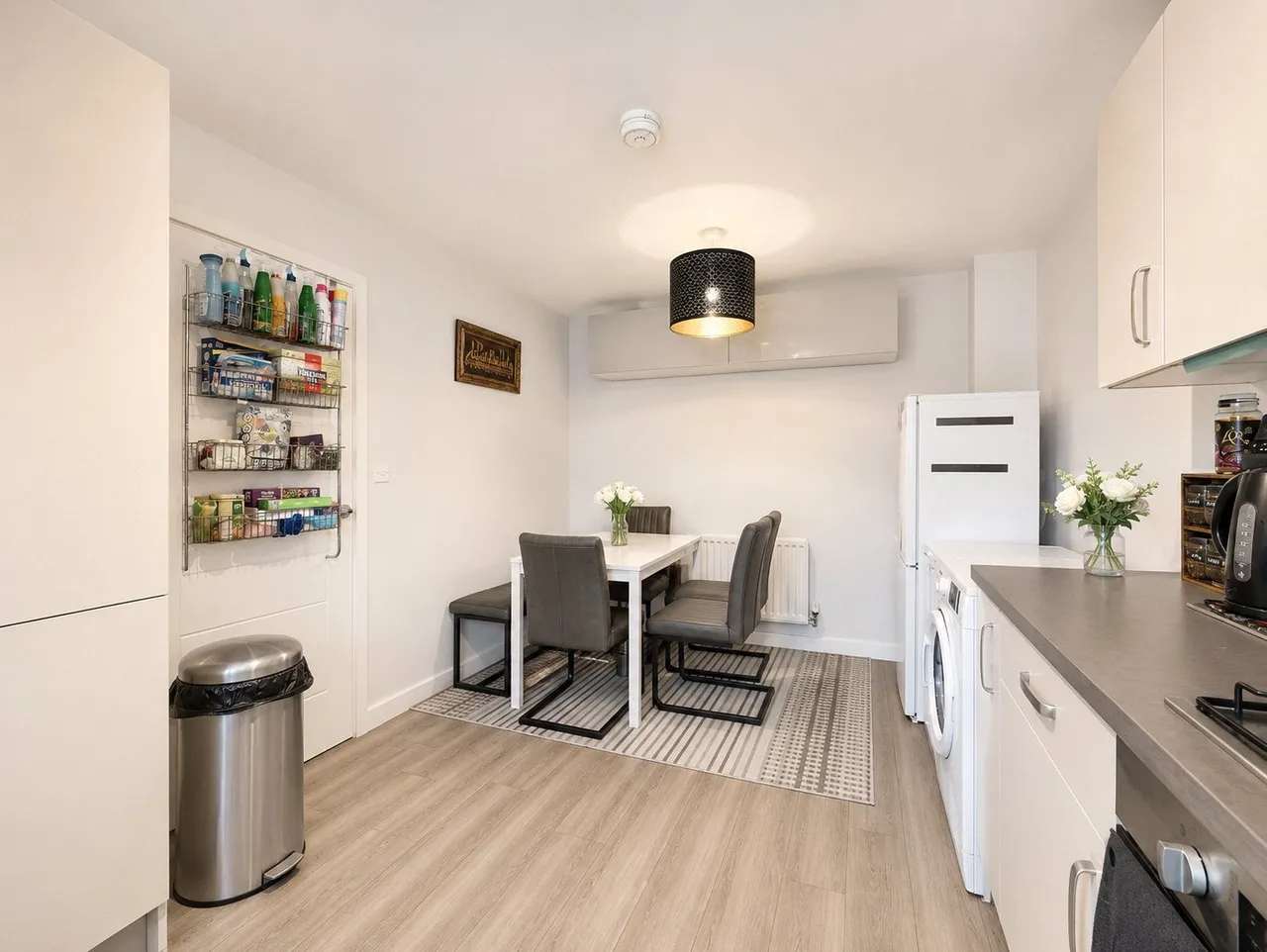 Withers Walk, Blackwater, Camberley, Hampshire, GU17 9FQ, photo 4