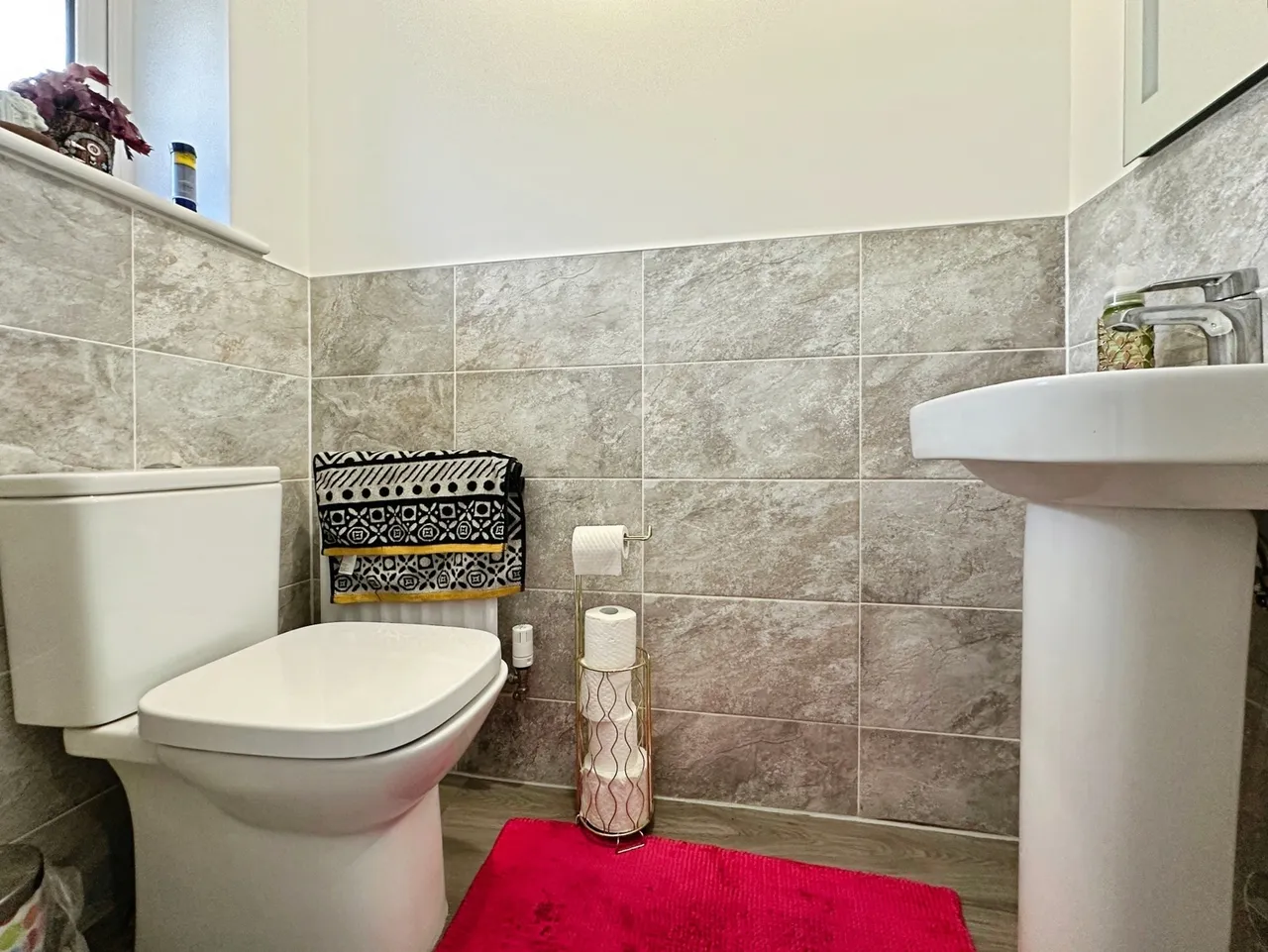 Withers Walk, Blackwater, Camberley, Hampshire, GU17 9FQ, photo 9