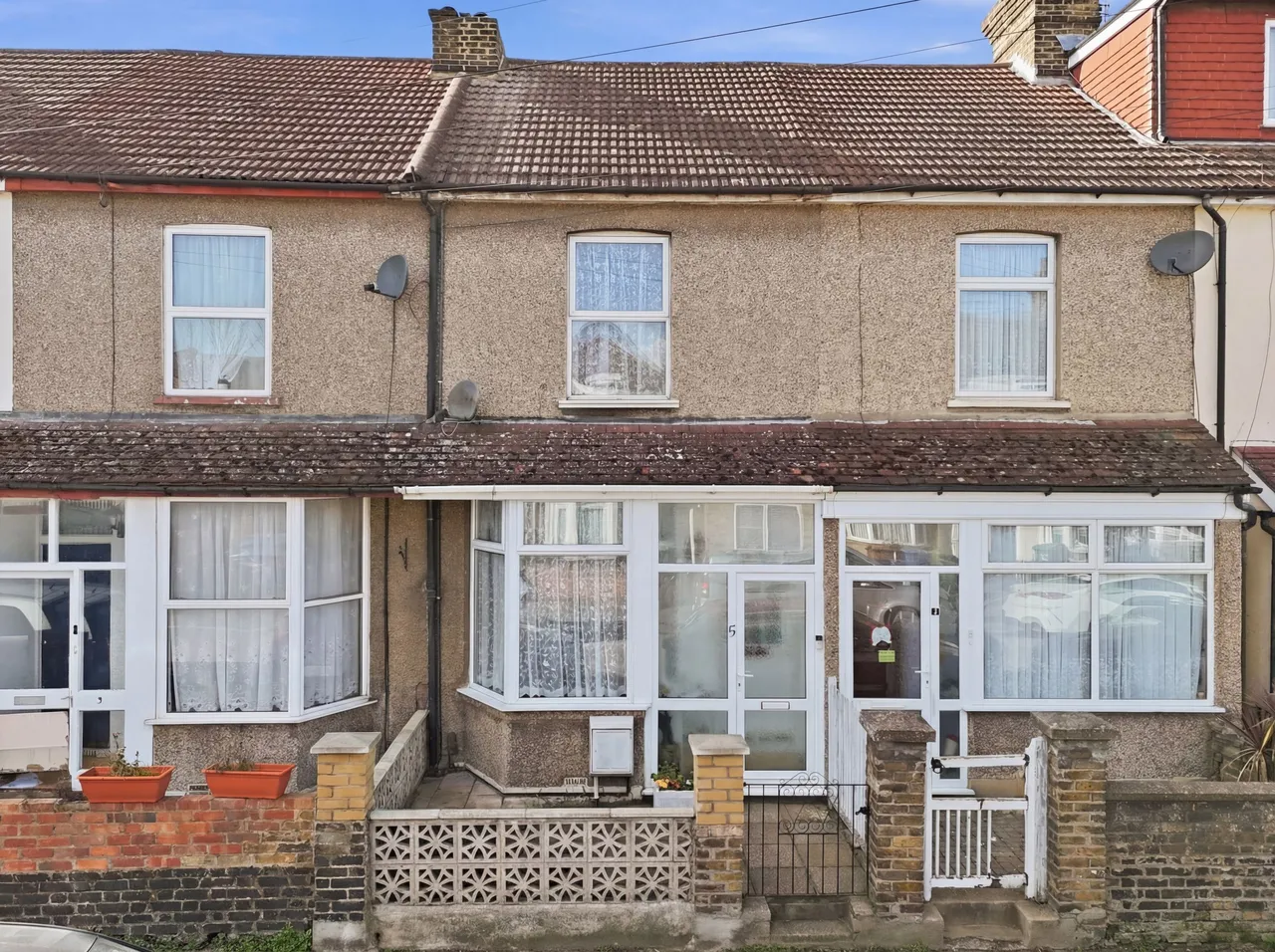 3 bed house for sale — Kent Road, Grays, Essex, RM17 6DE
