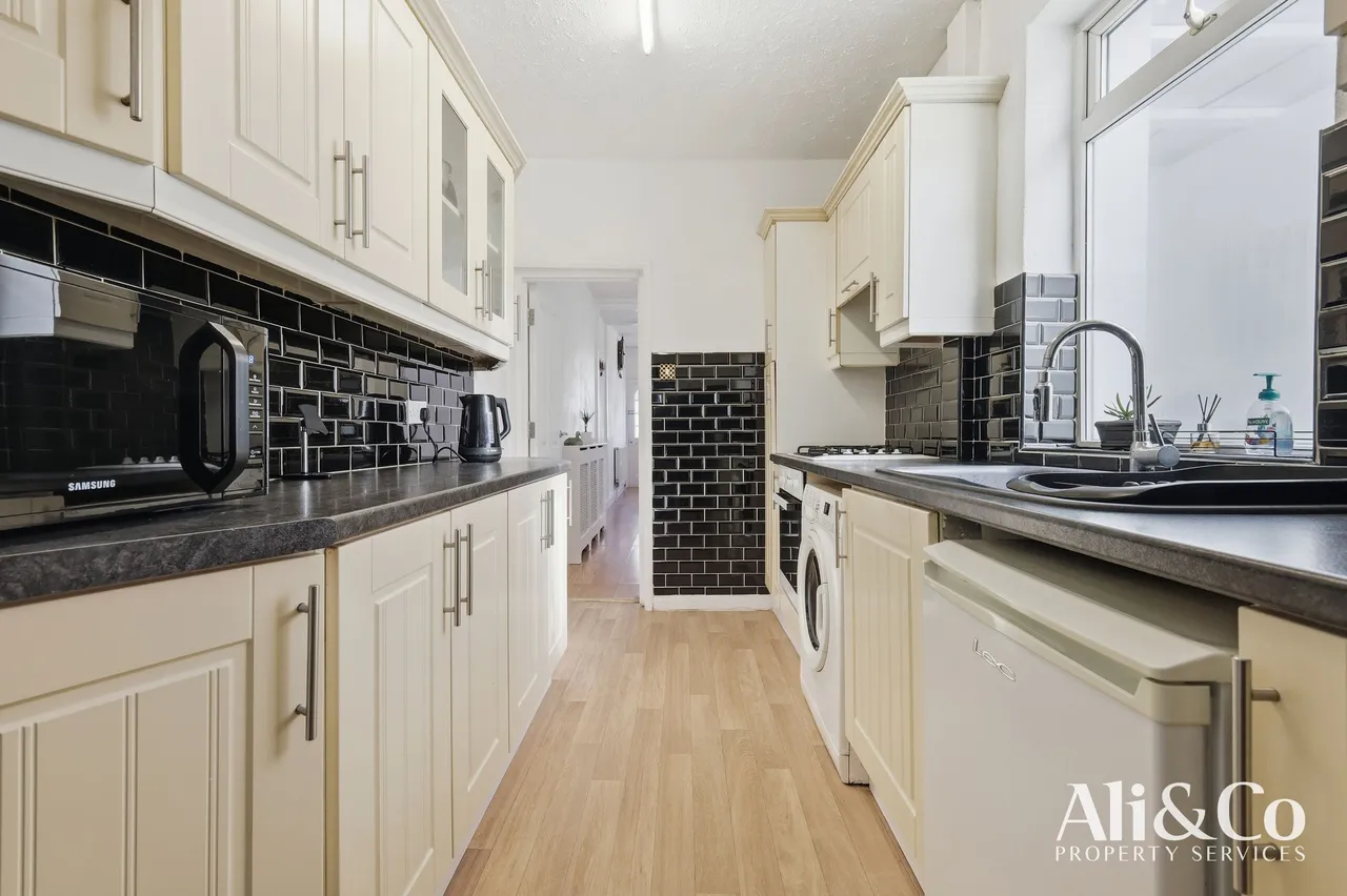 Kent Road, Grays, Essex, RM17 6DE, photo 3