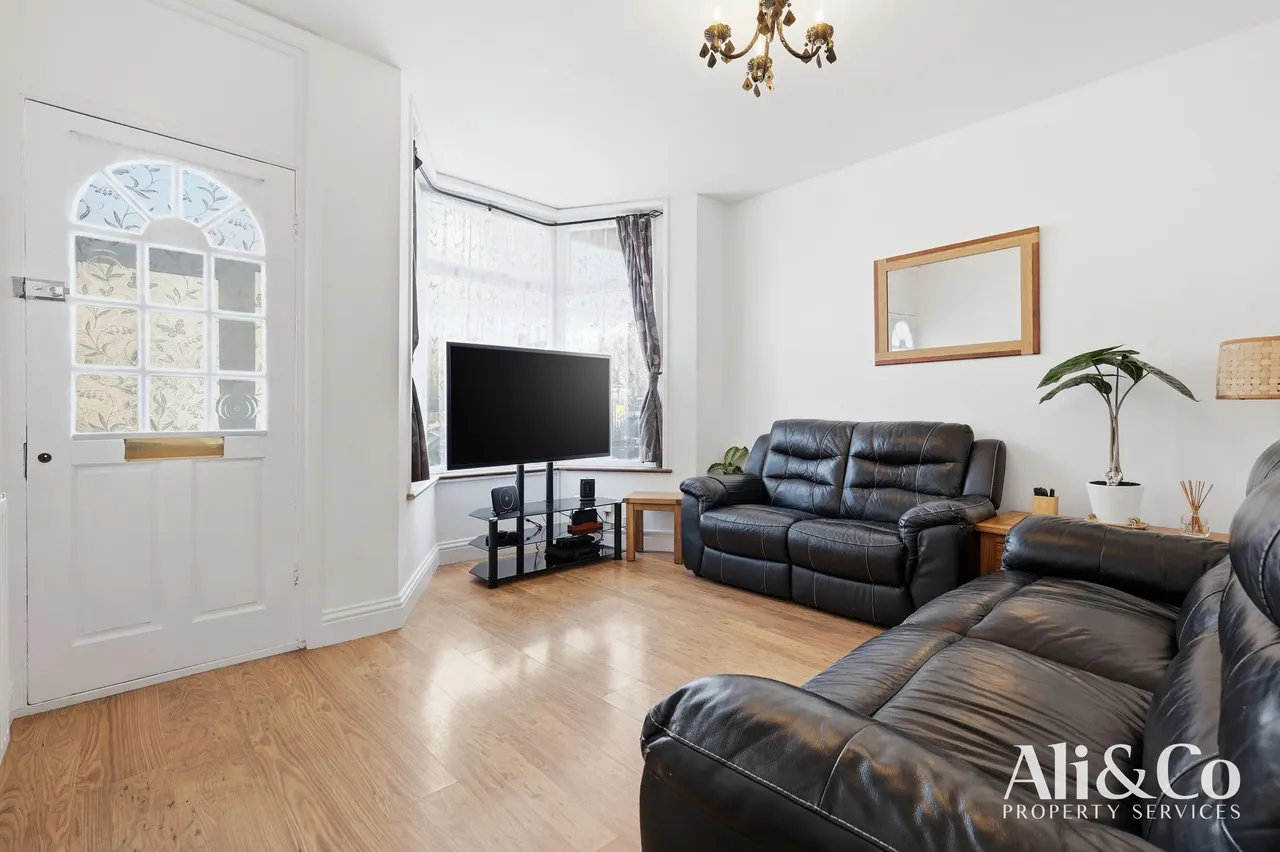 Kent Road, Grays, Essex, RM17 6DE, photo 4