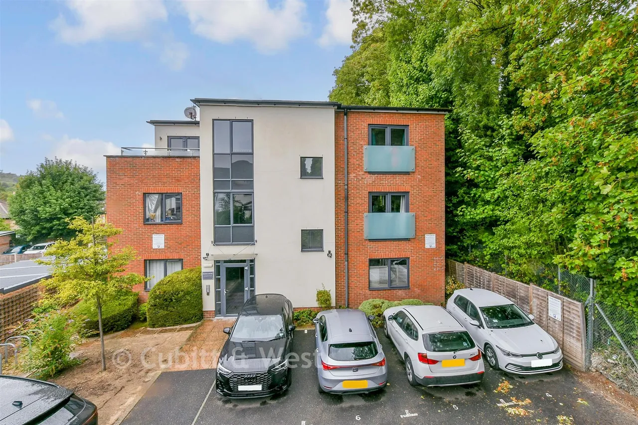 Hillbury Road, Whyteleafe, CR3, photo 12
