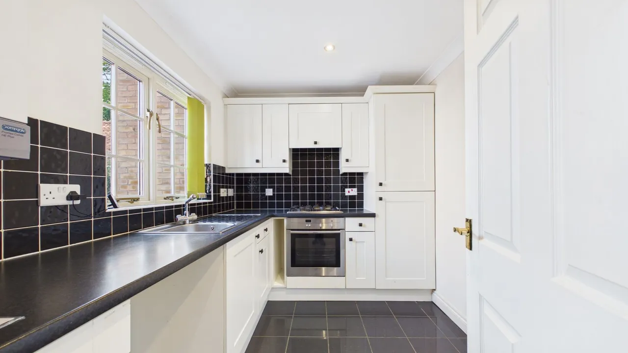 Muntjac Close, Bretton, Peterborough, PE3, photo 3
