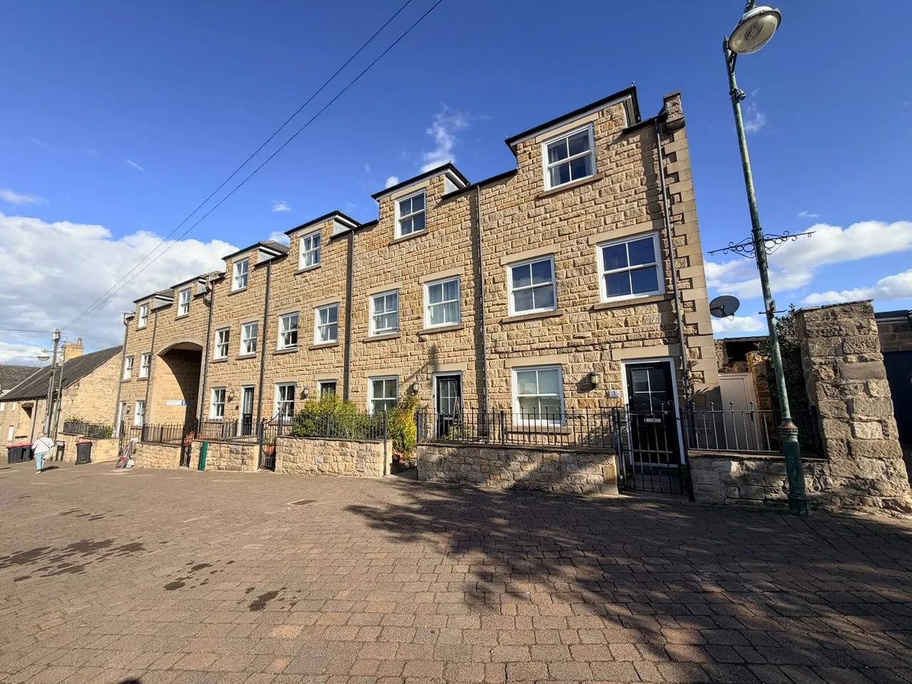 3 bed house to rent, Falcon Court, Dinnington, S25