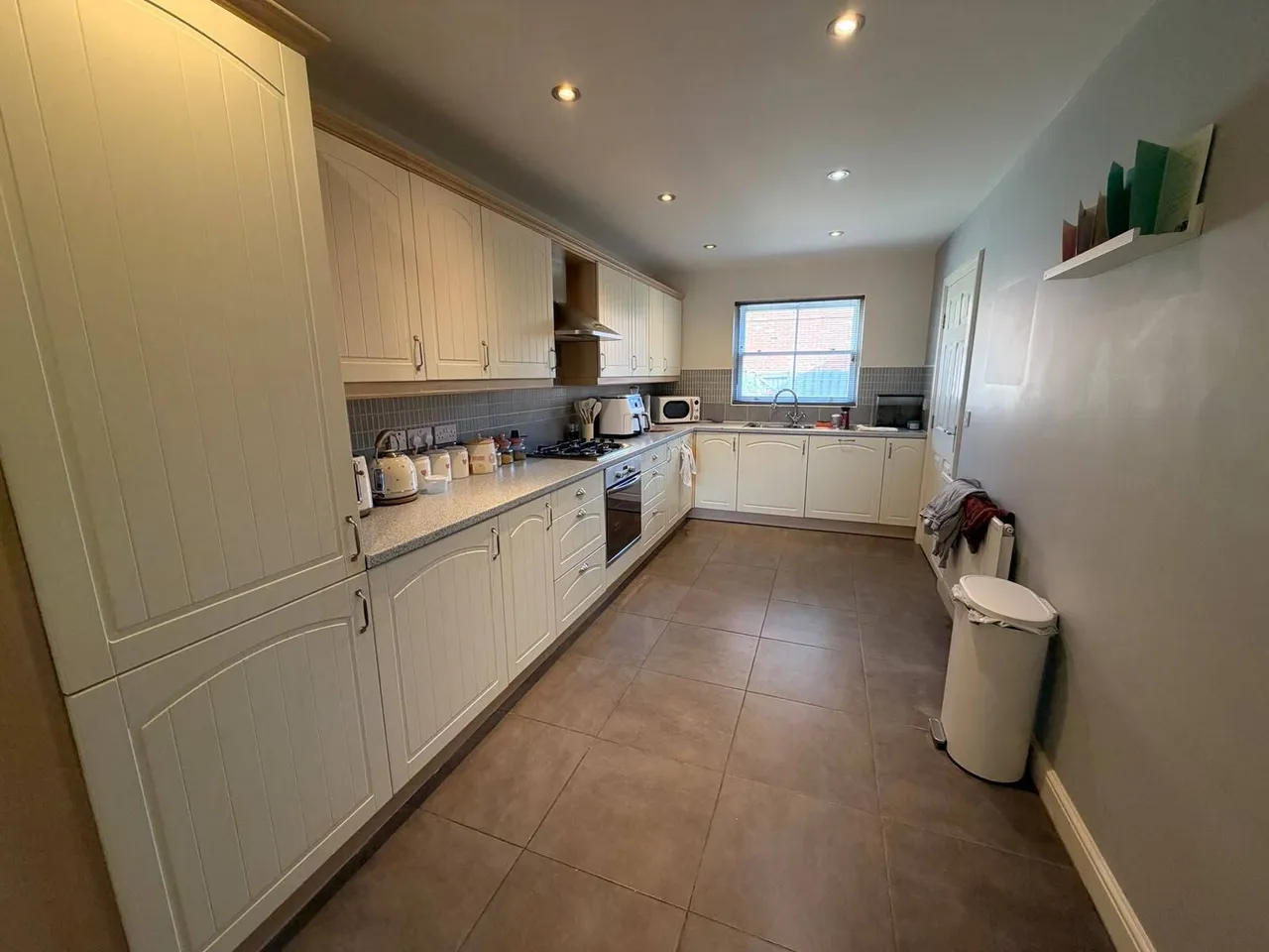 Falcon Court, Dinnington, S25, photo 6