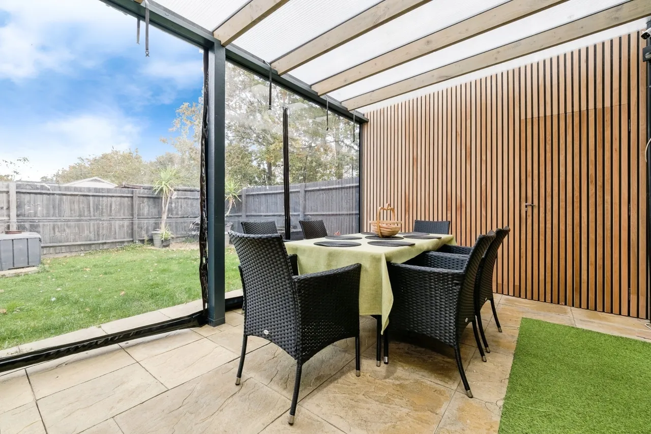 Sunliner Way, SOUTH OCKENDON, Essex, RM15, photo 6