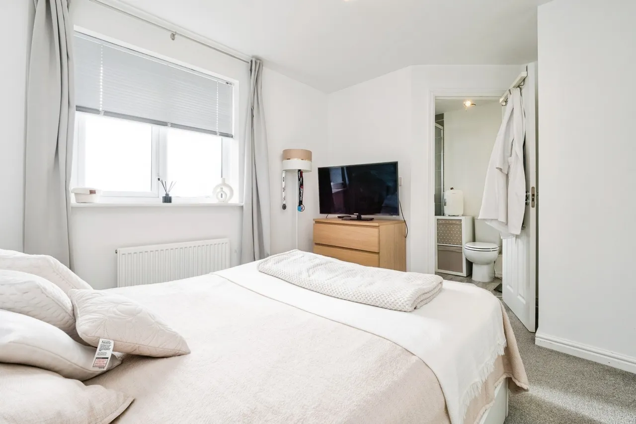 Sunliner Way, SOUTH OCKENDON, Essex, RM15, photo 16