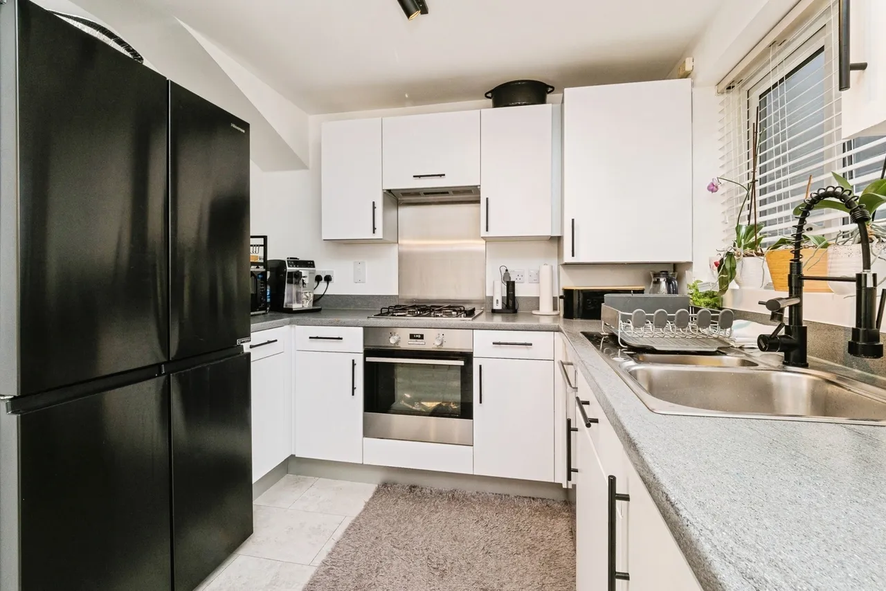 Sunliner Way, SOUTH OCKENDON, Essex, RM15, photo 12