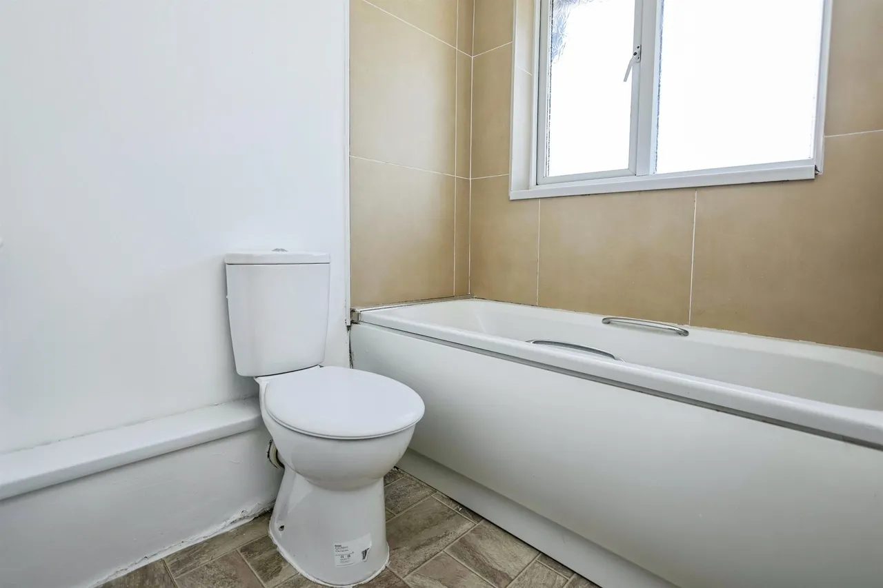Hollydale Road, Birmingham, B24, photo 16