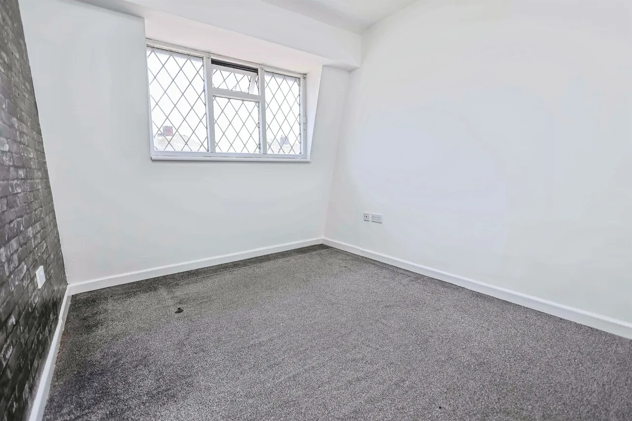 Hollydale Road, Birmingham, B24, photo 17