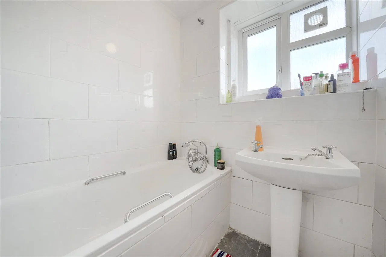 Tufnell Park Road, London, N7, photo 13