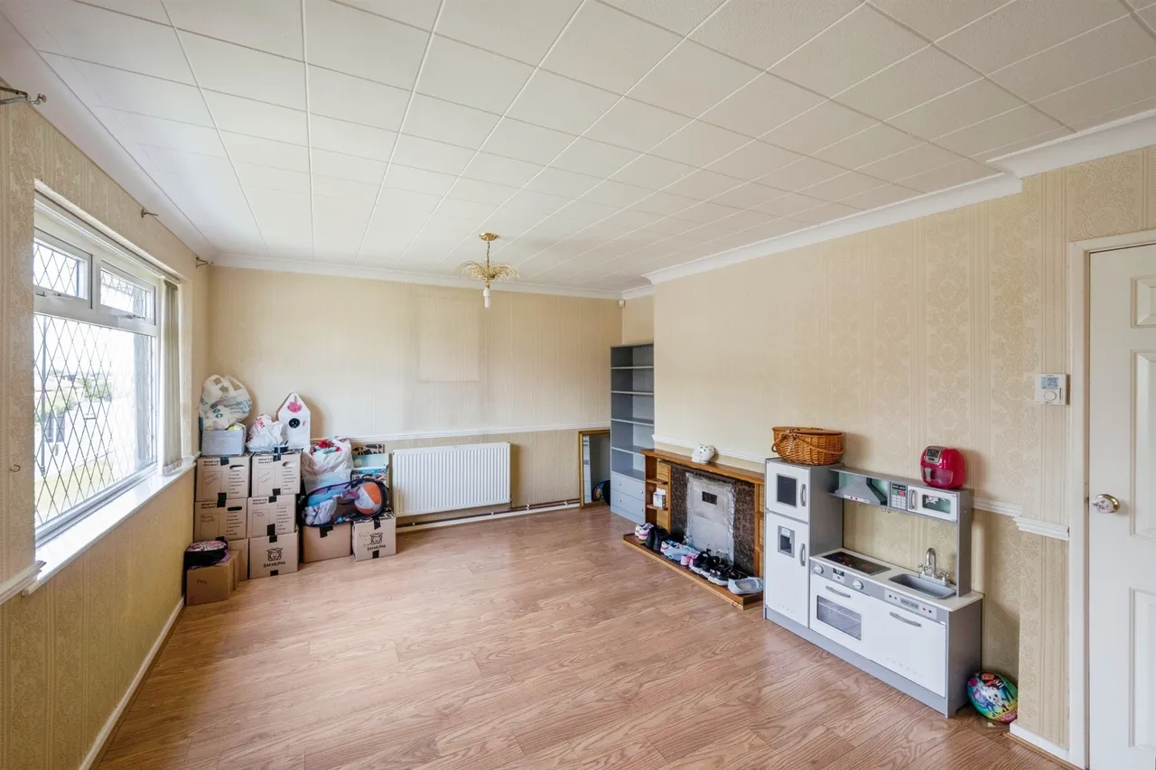 Broomhouse Lane, Edlington, DN12, photo 5