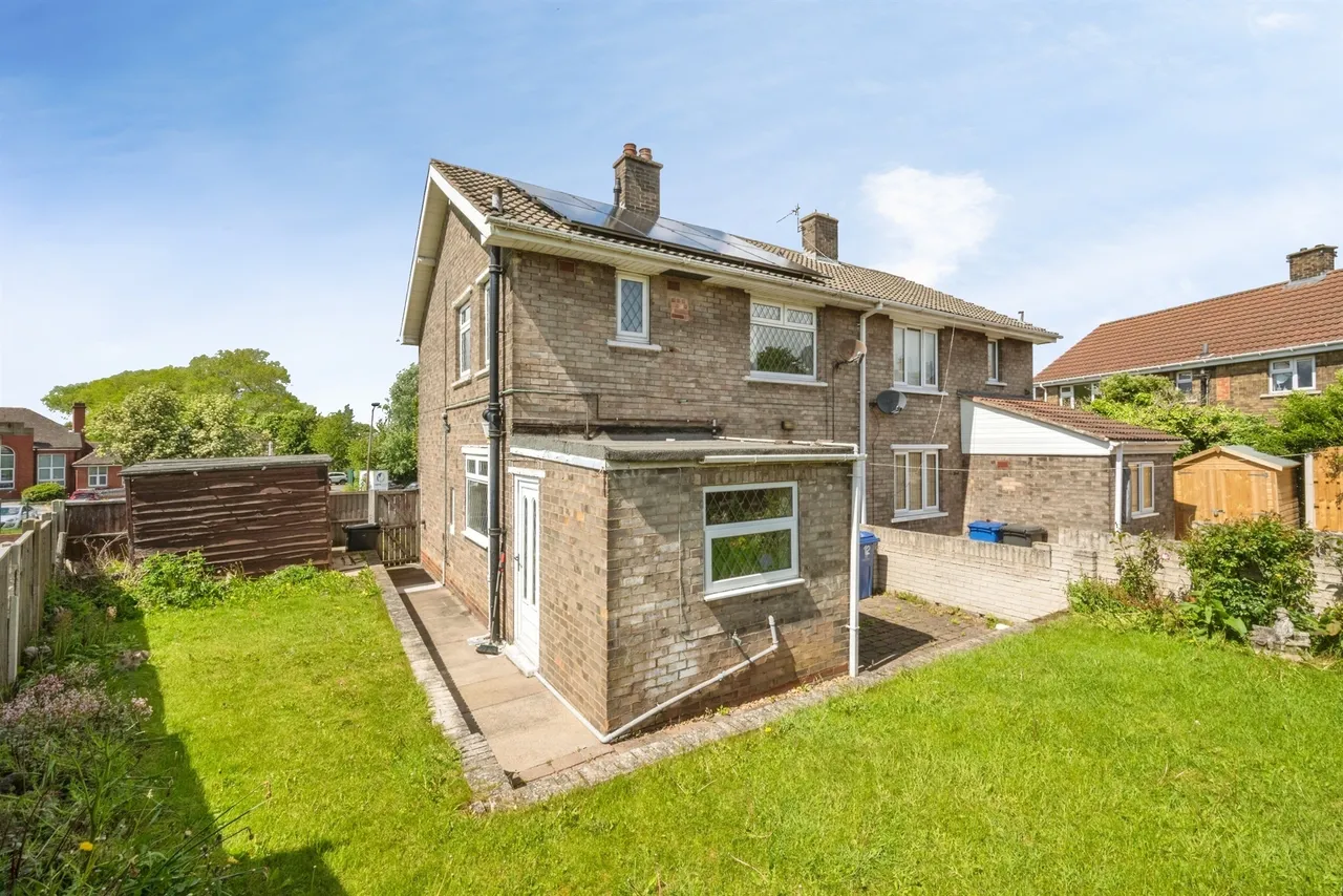 Broomhouse Lane, Edlington, DN12, photo 3