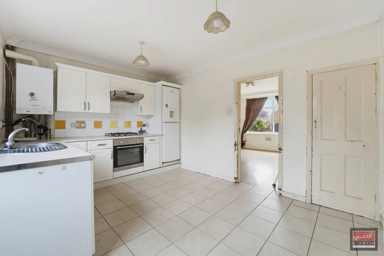 Lucie Avenue, Ashford, photo 3