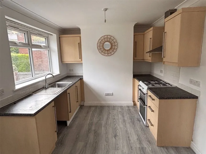 Selby Road, Leeds, LS15, photo 2