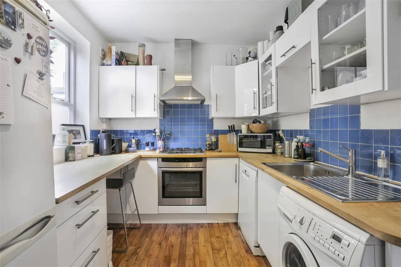 Brecknock Road, London, photo 6