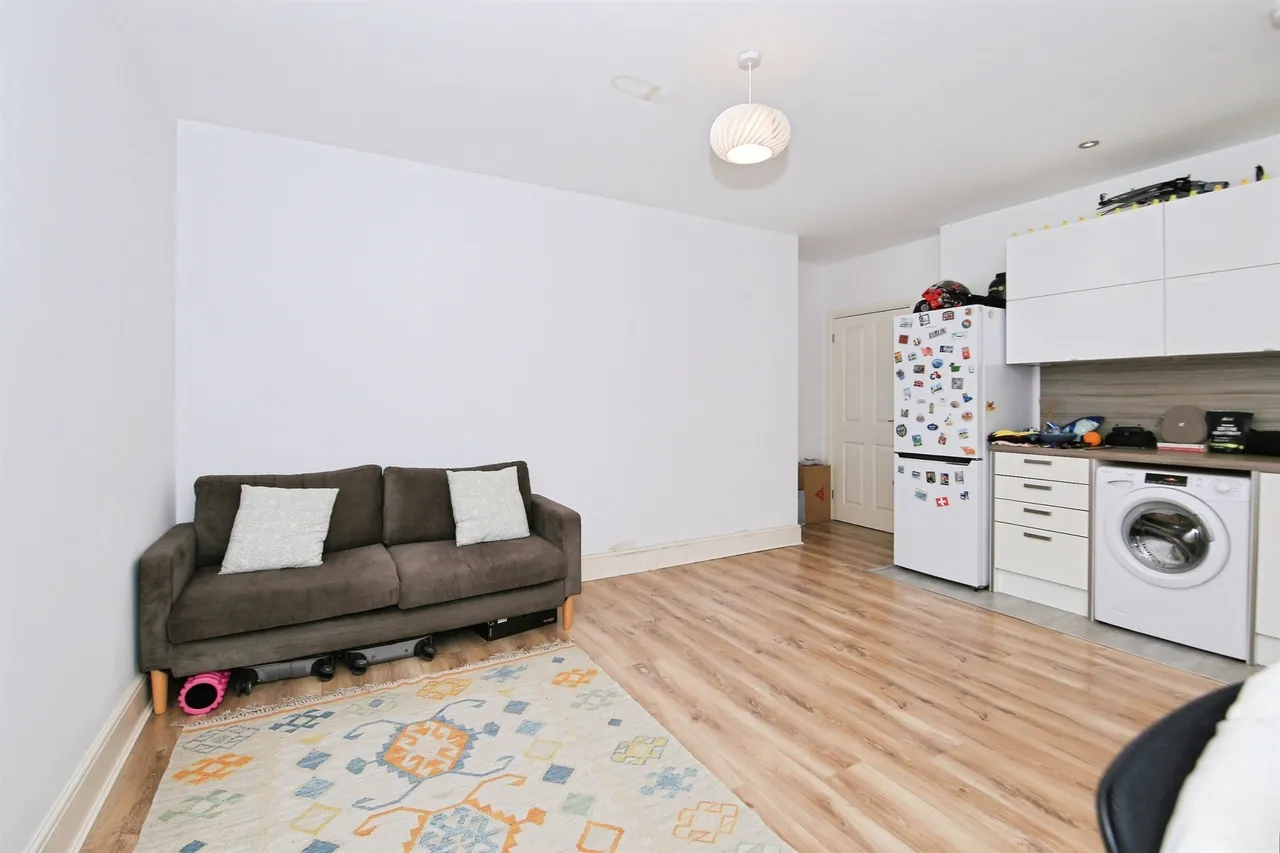 High Street, Peterborough, PE2, photo 6