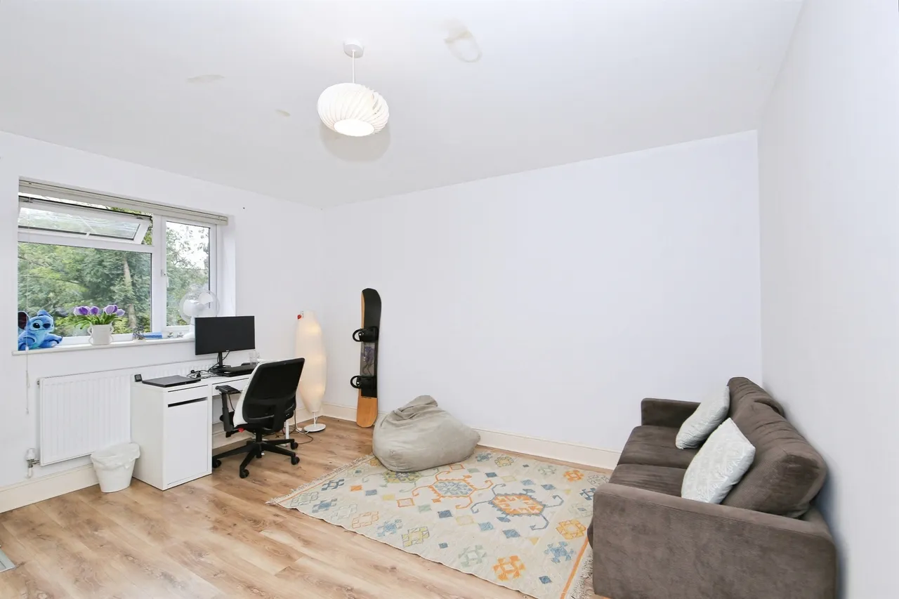 High Street, Peterborough, PE2, photo 8